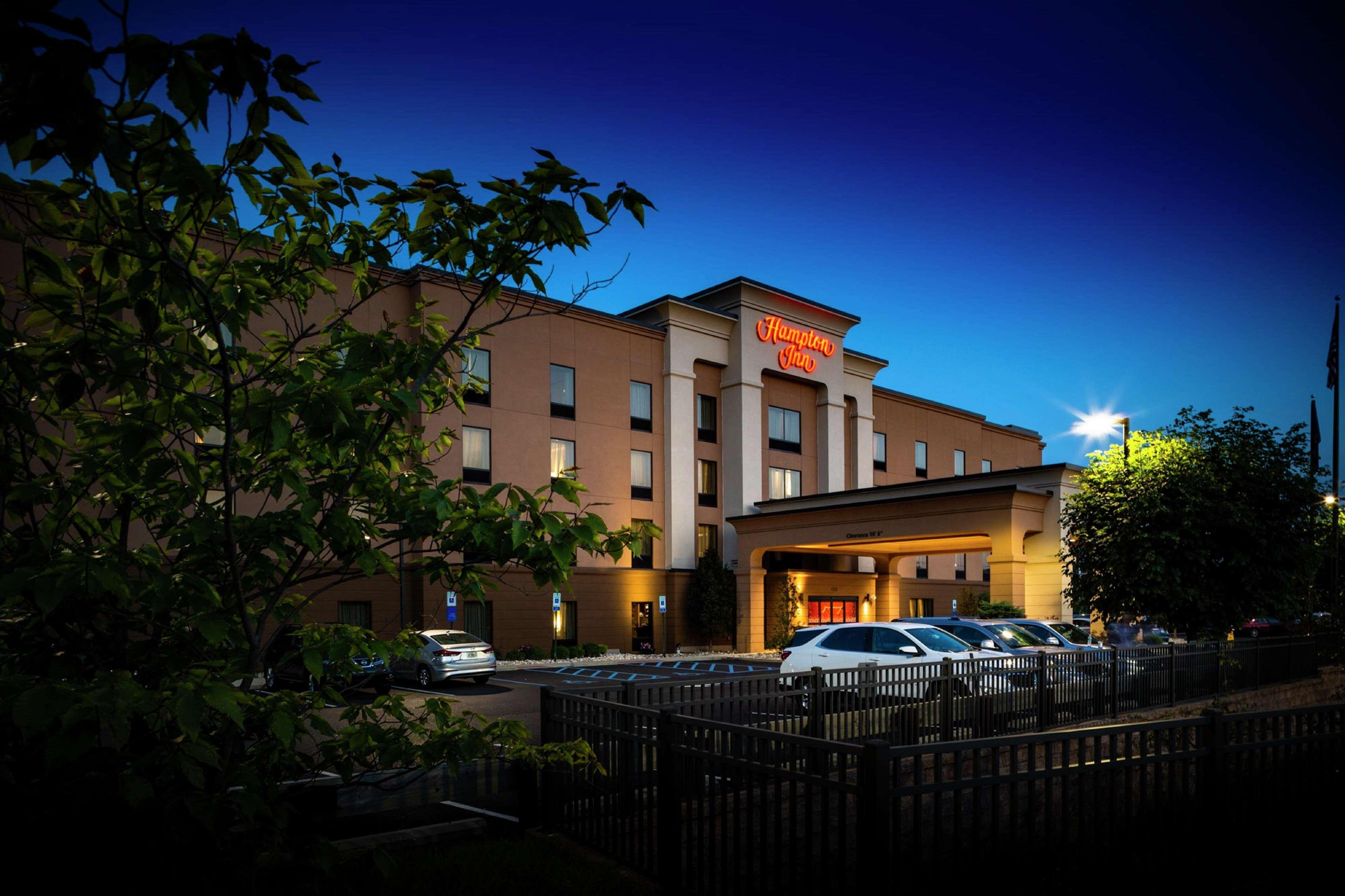 Hampton Inn Limerick Buitenkant foto