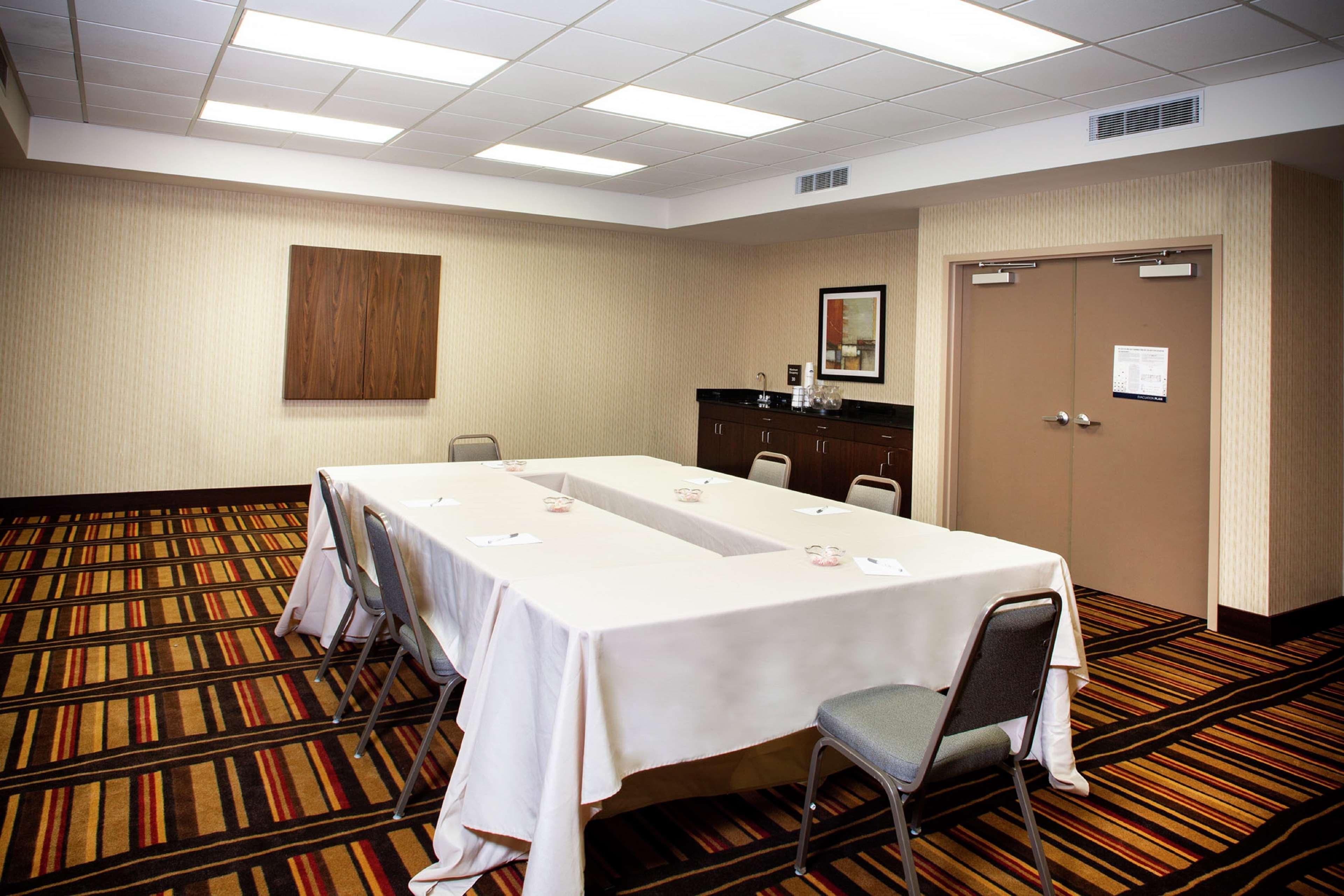 Hampton Inn Limerick Buitenkant foto
