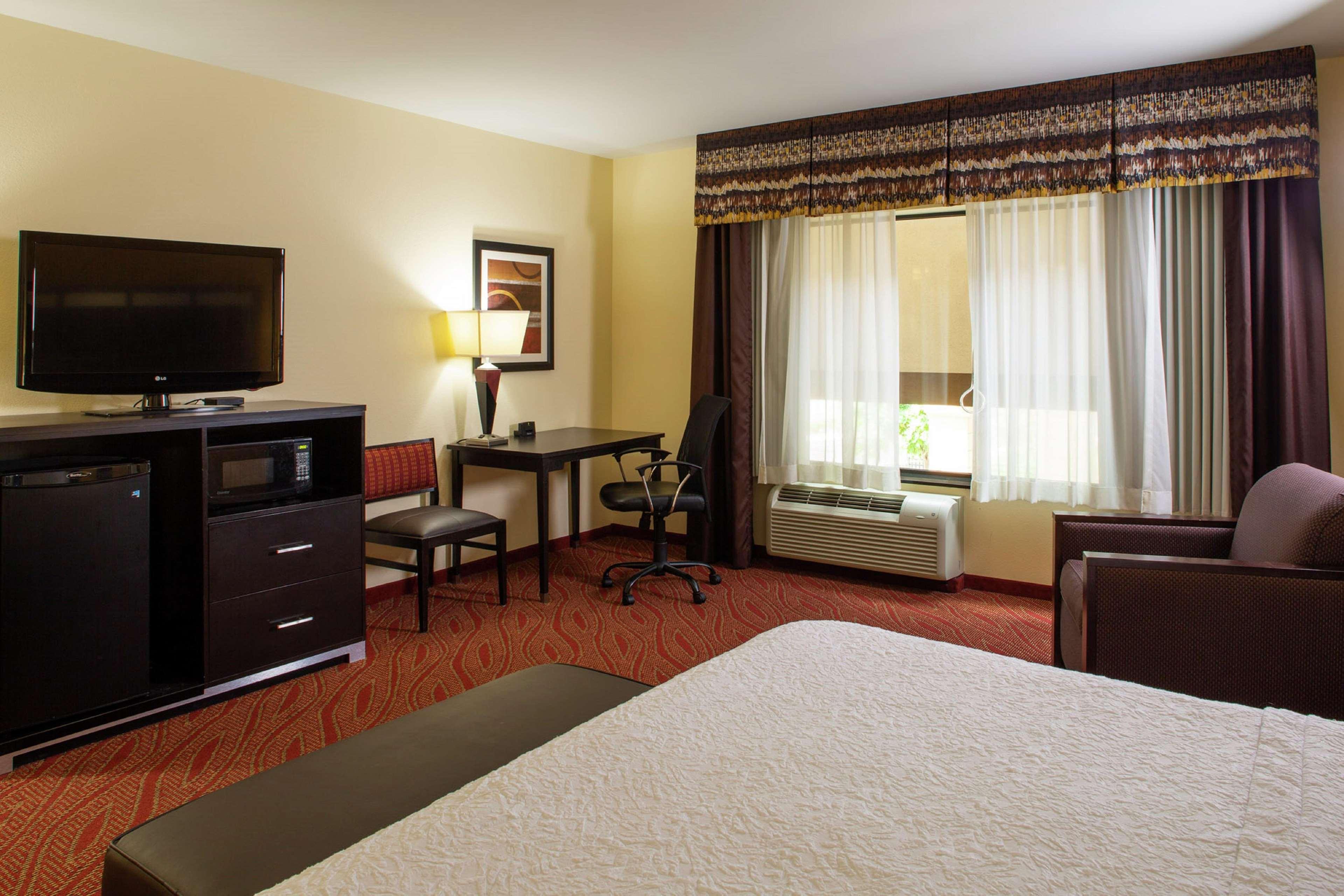 Hampton Inn Limerick Buitenkant foto