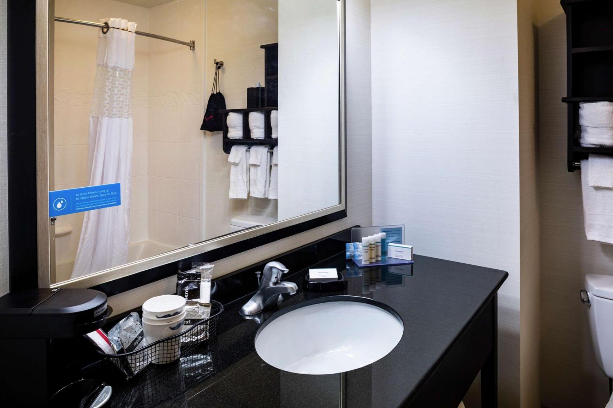 Hampton Inn Limerick Buitenkant foto