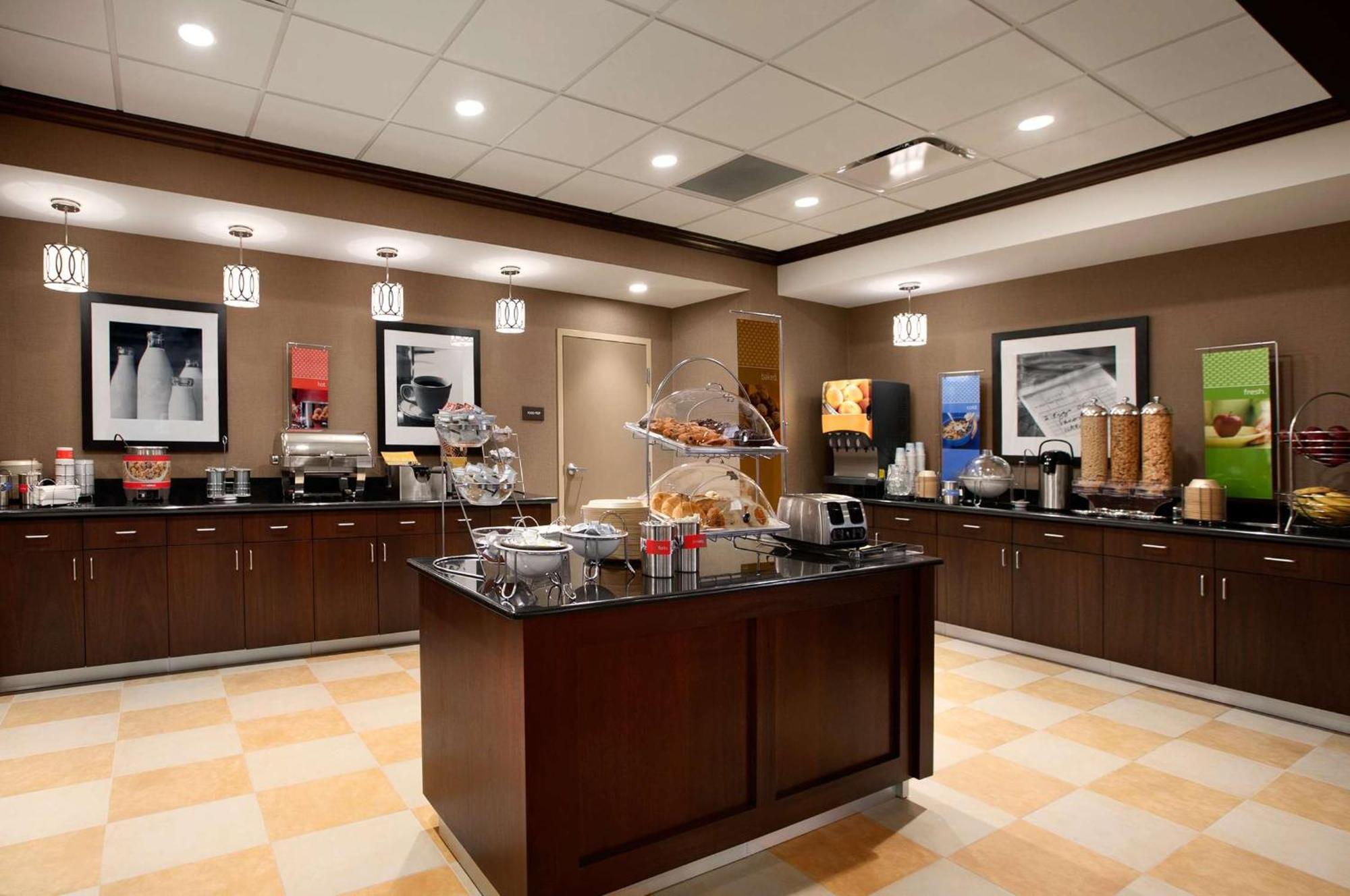 Hampton Inn Limerick Buitenkant foto